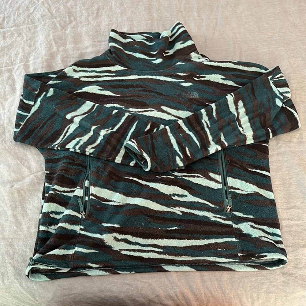 Women’s The North Face Pullover
